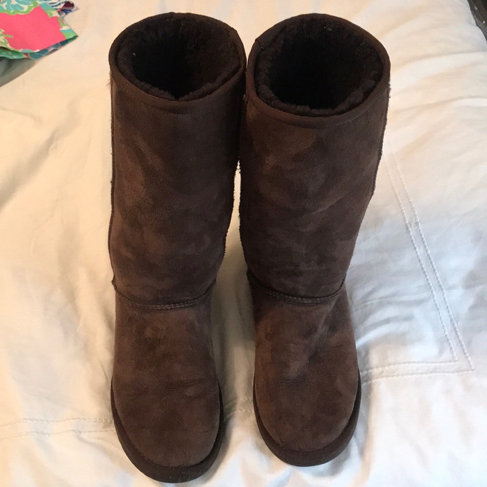 UGG Women’s Classic Tall II chocolate